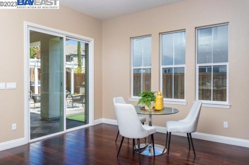 2542 Montreux St, Danville, CA 94506-1964
