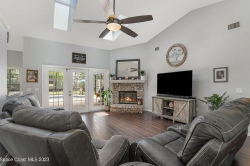 5090 Winchester Dr, Titusville FL  32780-6773 exterior