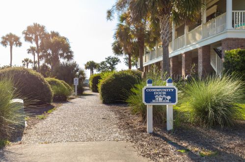 2290 Sandy Point Ln, Mount Pleasant SC  29466-8933 exterior