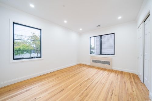 501 Saddle Rdg Rd, Woodsburgh NY  11598-1553 exterior