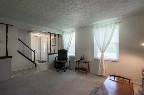 1295 White Oak Rd, Amelia OH  45102-2520 exterior