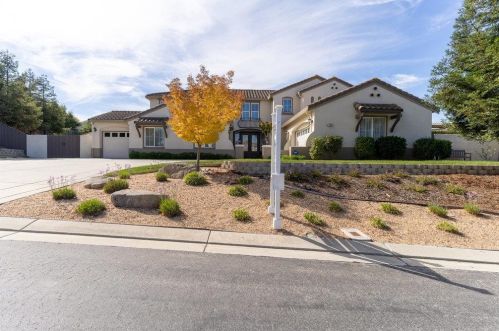 895 Via Vaquero Norte, San Juan Bautista, CA 95045-9581