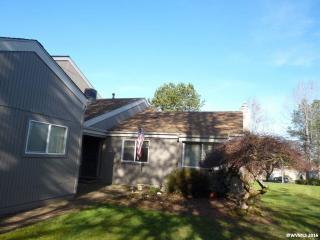 6725 Continental Cir, Salem, OR 97306-1485