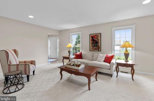 20 Hedgerow Dr, Fairless Hills PA  19030-4022 exterior
