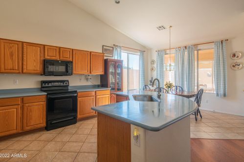 3948 Seton Ave, Gilbert AZ 85297-9366 exterior