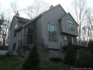 91 Tinker Pond Rd, Manchester, CT 06043-7527