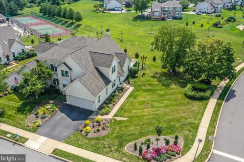 30 Chelsea Ct, Glen Mills PA  19342-1785 exterior