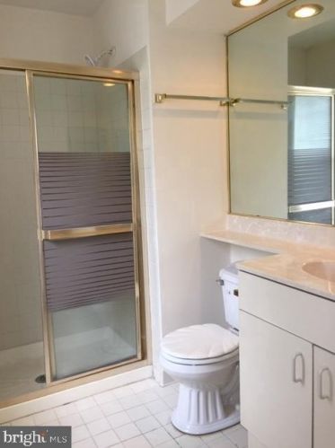 712 Sky Ct, Lawrence Township NJ  08648-0025 exterior