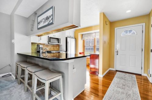 3007 Estate Dr, Noblestown, PA 15071-1093