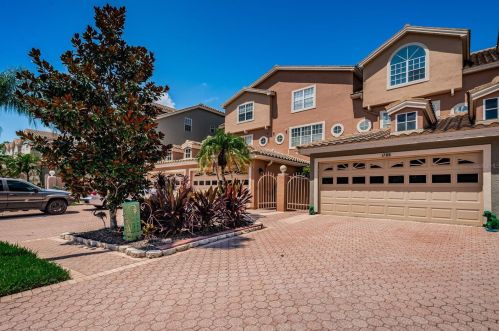 1706 Lago Vista Blvd, Palm Harbor, FL 34685-3348