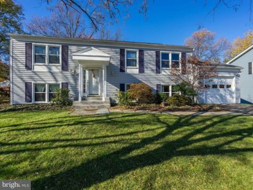 1109 Devon St, Herndon, VA 20170-3116