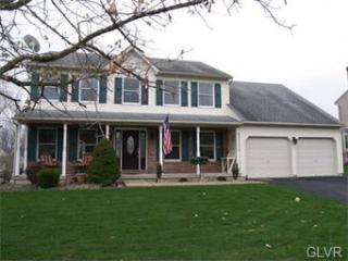 2633 Lynnwood Dr, Nazareth, PA 18064-8419