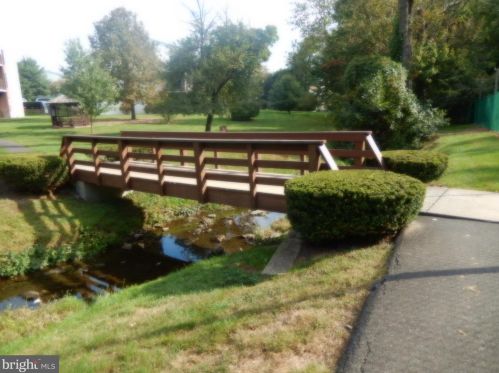 301 Byberry Rd, Philadelphia PA 19116-1947 exterior