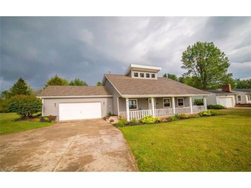 8821 Westfield Rd, Seville, OH 44273-9151