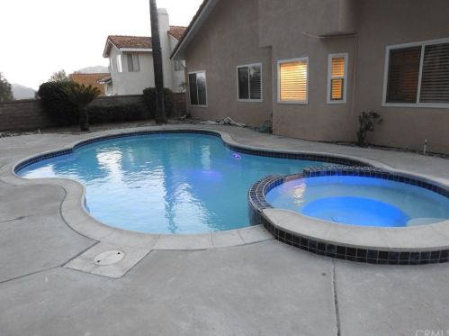 30498 Colina Verde St, Temecula CA 92592-5140 exterior