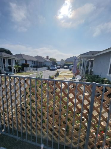 25626 Lucille Ave, Lomita, CA 90717-2528