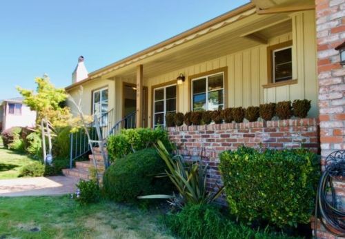 458 Briarwood Dr, South San Francisco CA  94080-5829 exterior