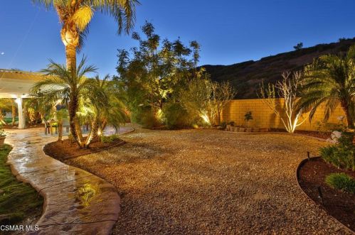 5391 Evening Sky Dr, Simi Valley CA  93063-5744 exterior