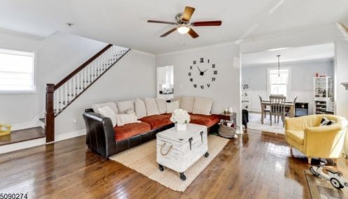 362 Maple Ave, East Orange, NJ 07017-4507