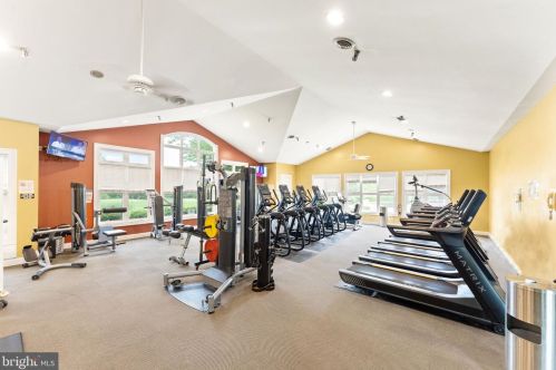 6352 Cullen Pl, Haymarket VA  20169-5400 exterior