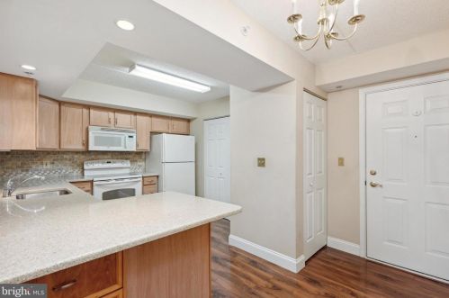 622 Brandon Rd, Norristown, PA 19403-3553