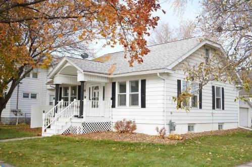 914 Kellogg St, Green Bay, WI 54303-2964