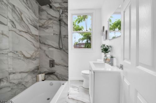 1084 Grove St, Irvington NJ  07111-4123 exterior