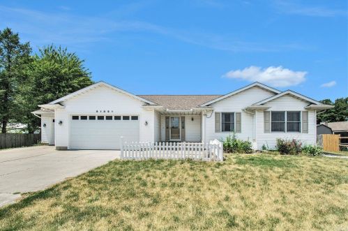 51051 Ash Rd, Granger, IN 46530-9447
