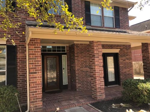 2911 Ravensport Dr, Pearland, TX 77584-8733