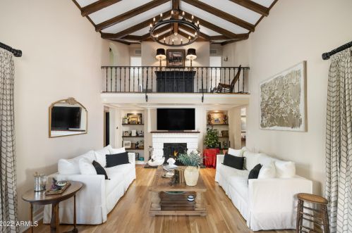 2050 11th Ave, Phoenix AZ  85007-1509 exterior