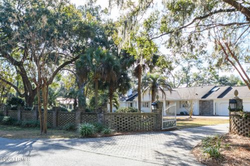 12 Old Ferry Cv, Beaufort, SC 29907-1220