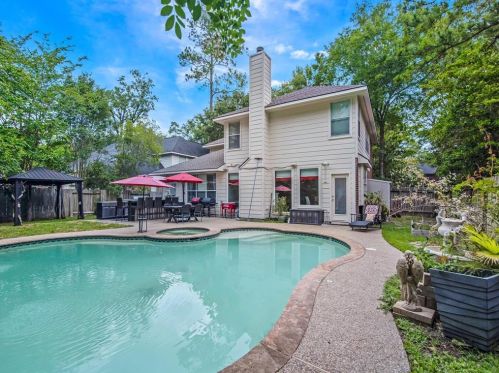 43 Knightsbridge Dr, Conroe TX 77385-3449 exterior