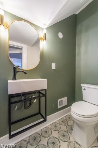 246 Ridgewood Rd, South Orange NJ  07079-0015 exterior