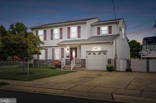 106 Ellwood St, Trenton, NJ 08610-5142