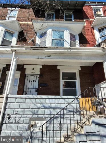 1212 Berryhill St, Harrisburg, PA 17104-1705