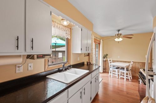 10902 President Dr, Minneapolis, MN 55434-1719