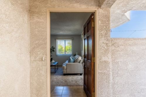 14928 Halldale Ave, Gardena, CA 90247-3100