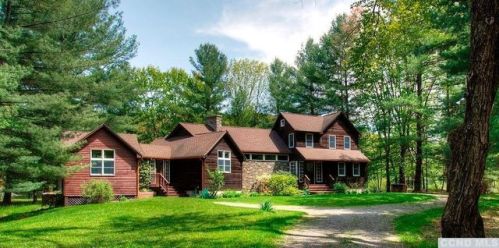 64 Snyder Pond Rd, Copake, NY 12516-1304