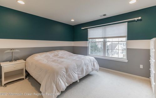 139 Princeton Oval, East Freehold NJ  07728-5338 exterior