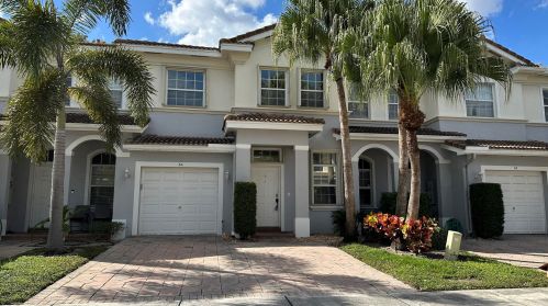 64 Legacy Ct, Delray Beach FL  33445-3805 exterior