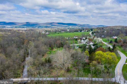 440 Franklin Church Rd, Siddonsburg PA  17019-9766 exterior