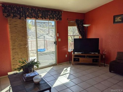 1496 Colina Dr, Bullhead City, AZ 86442-6856