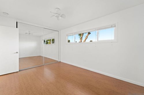 4220 Clairemont Dr, San Diego CA 92117-5536 exterior