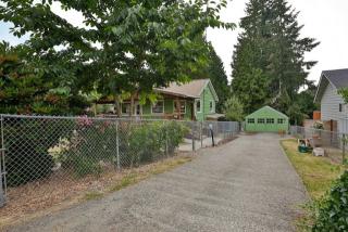 2628 Perry Ave, Bremerton, WA 98310-5252
