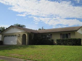 845 Loretta Dr, Titusville, FL 32780-7113