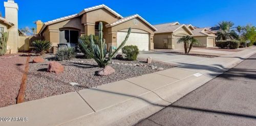 5200 Glenview Pl, Chandler, AZ 85226-3670