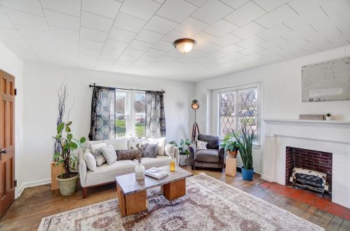 220 Mckinley Ave, Washington Ch OH  43160-1263 exterior