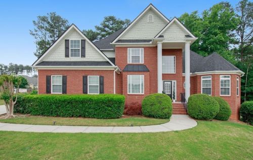 200 Holcomb Ct, Fayetteville, GA 30215-2042