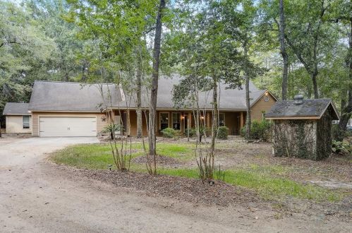 18635 Oak Shadow Cir, Conroe, TX 77302-5264