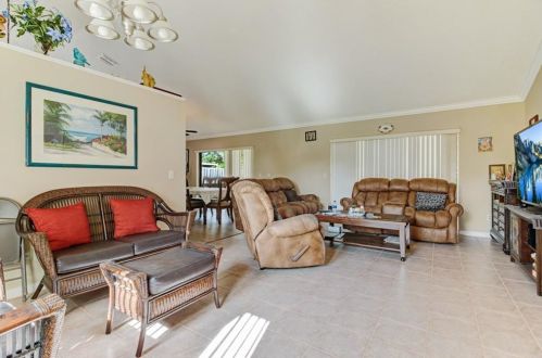 1705 Brightmeadow Ct, Orlando, FL 32818-5655
